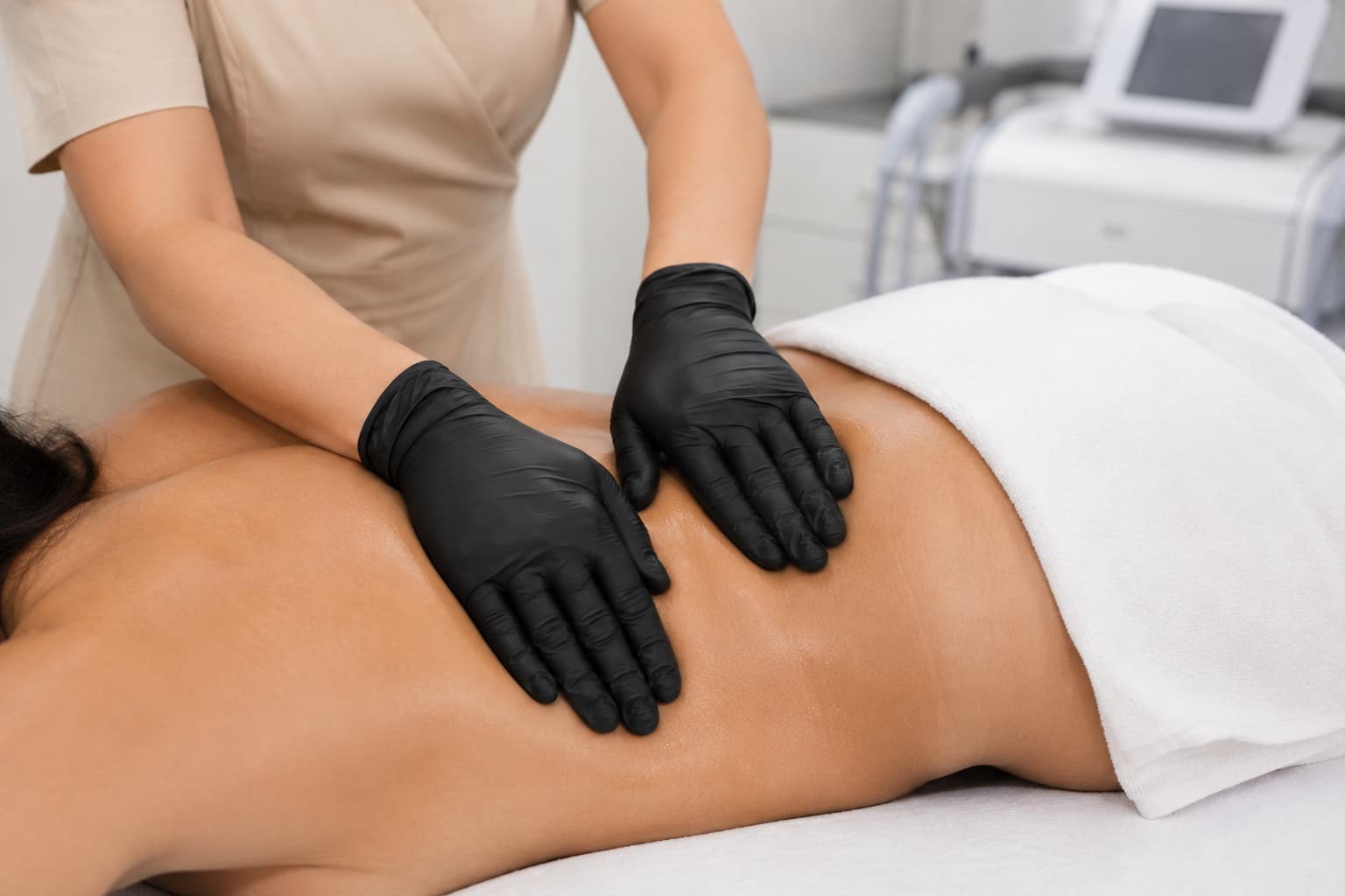 Afterlipo massage body