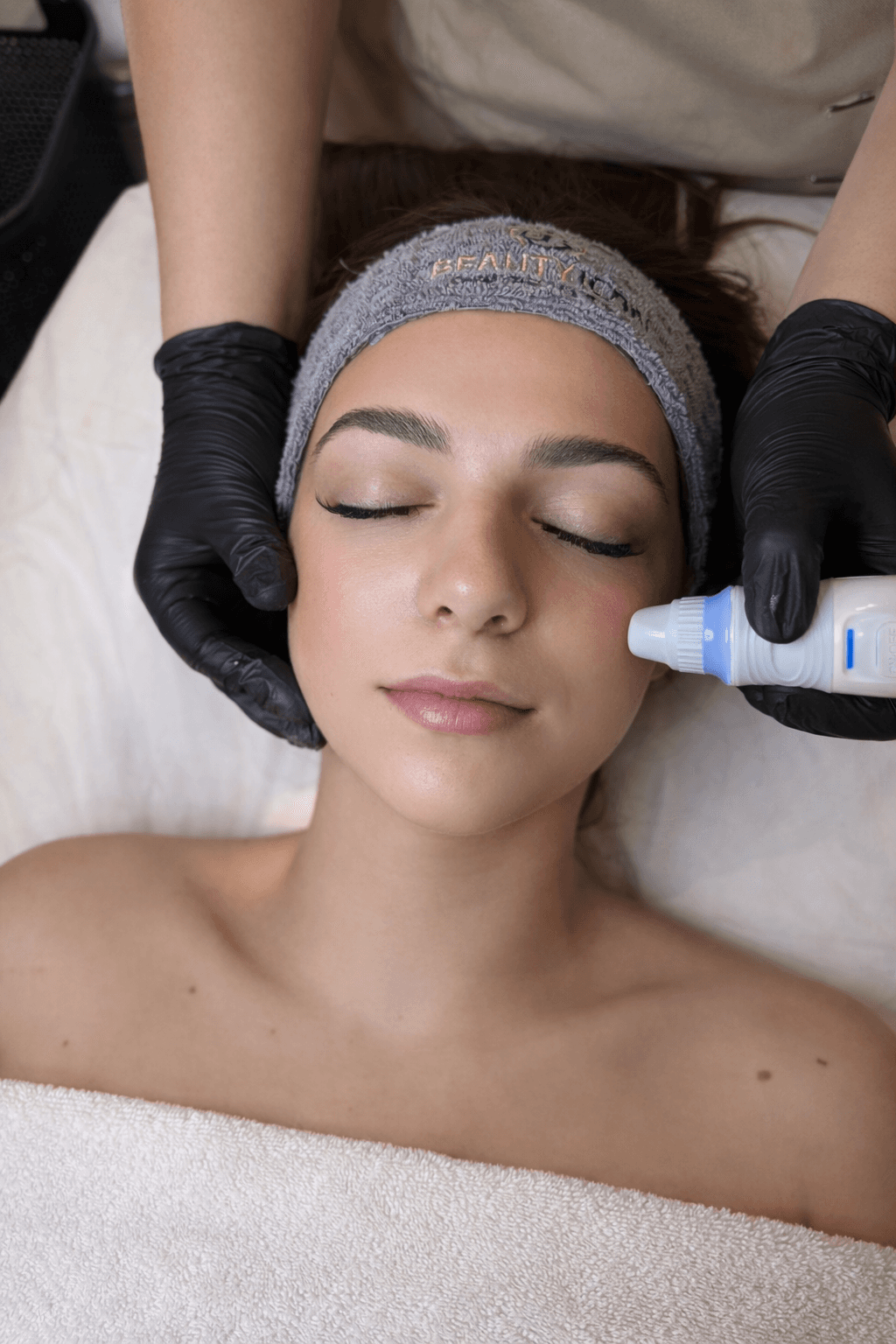 Hydra facial behandeling bij Beauty Icon Almere