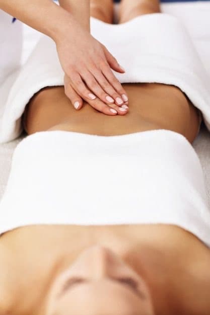 Lymfedrainage massage behandeling bij Beauty Icon Almere
